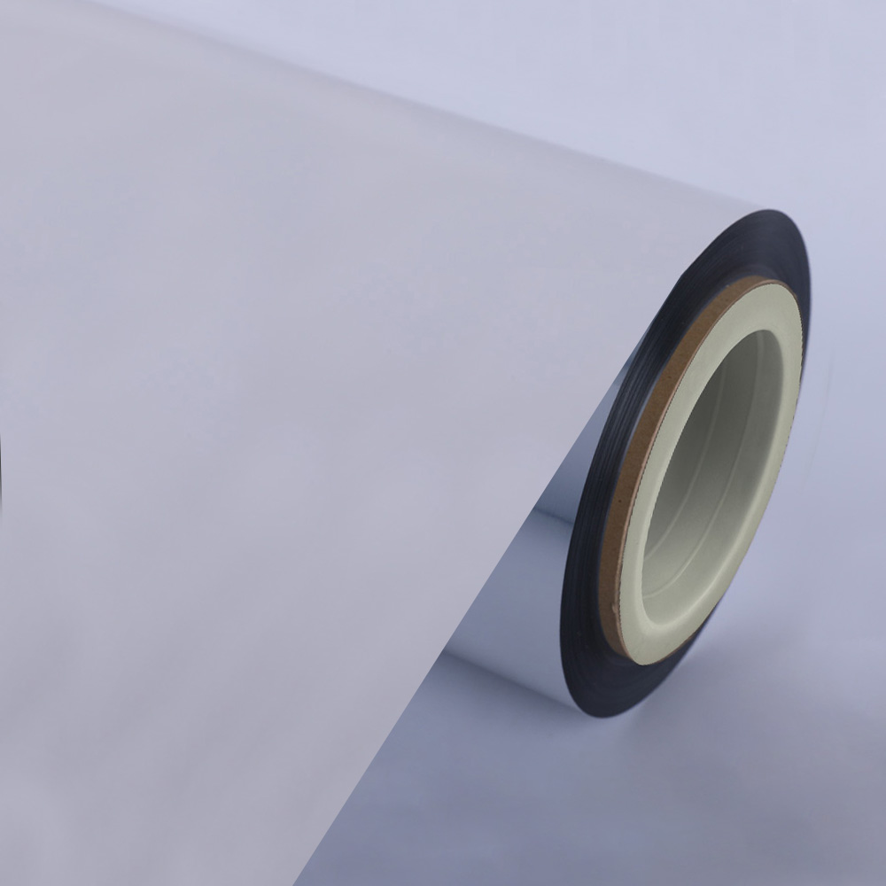 How does the heat-sealing technology of heat-sealable metalized BOPP film ensure the sealing of the package?